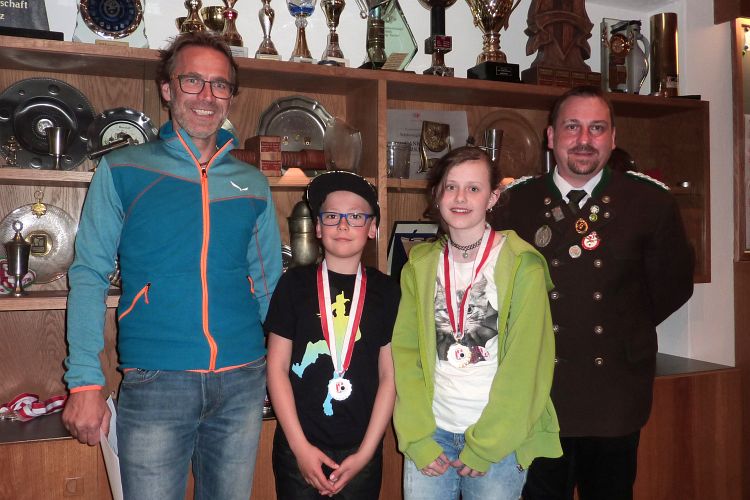 Jungschützen aufgelegt